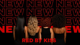 Cuatro mujeres de espaldas mostrando distintos tipos de pelo, con el logo de RED by KISS sobre fondo rojo y negro