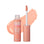 Labial Líquido Cremoso Butter Bomb Babydoll 12 Ruby Kisses, el envase junto a una muestra del color
